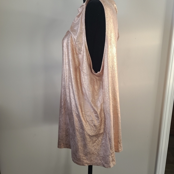 Rose Gold Metallic Worthington one split shoulder shirt - Picture 6 of 8